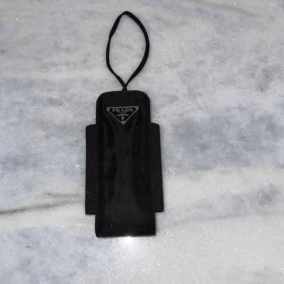 Prada phone case - Picture 1 of 3
